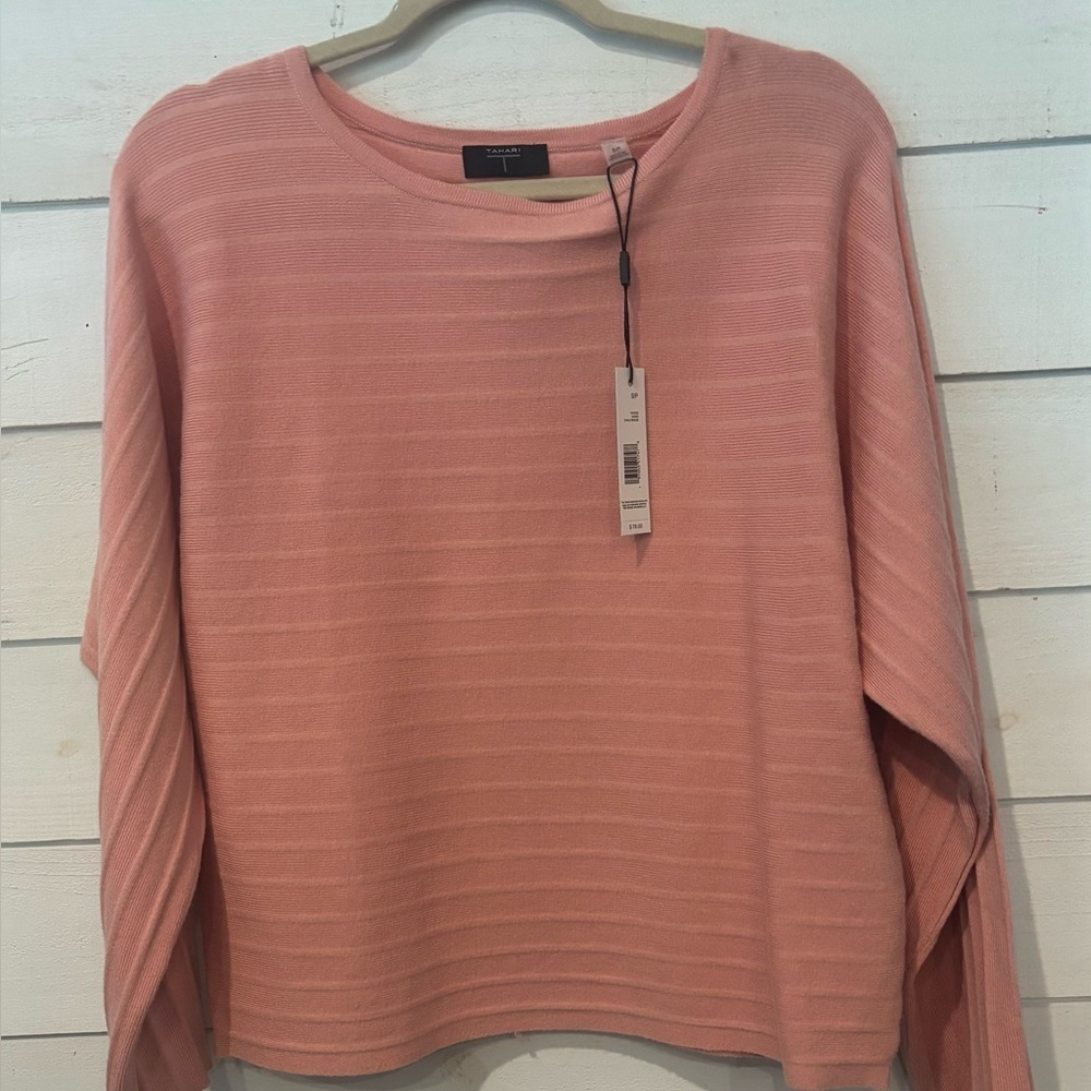Tahari NWT Viscose Blend Sweater Coral Knit Top in size SP